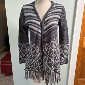 Fringed Open Cardigan GrayWhite Medium Long Sleeve Western Yellowstone Rodeo